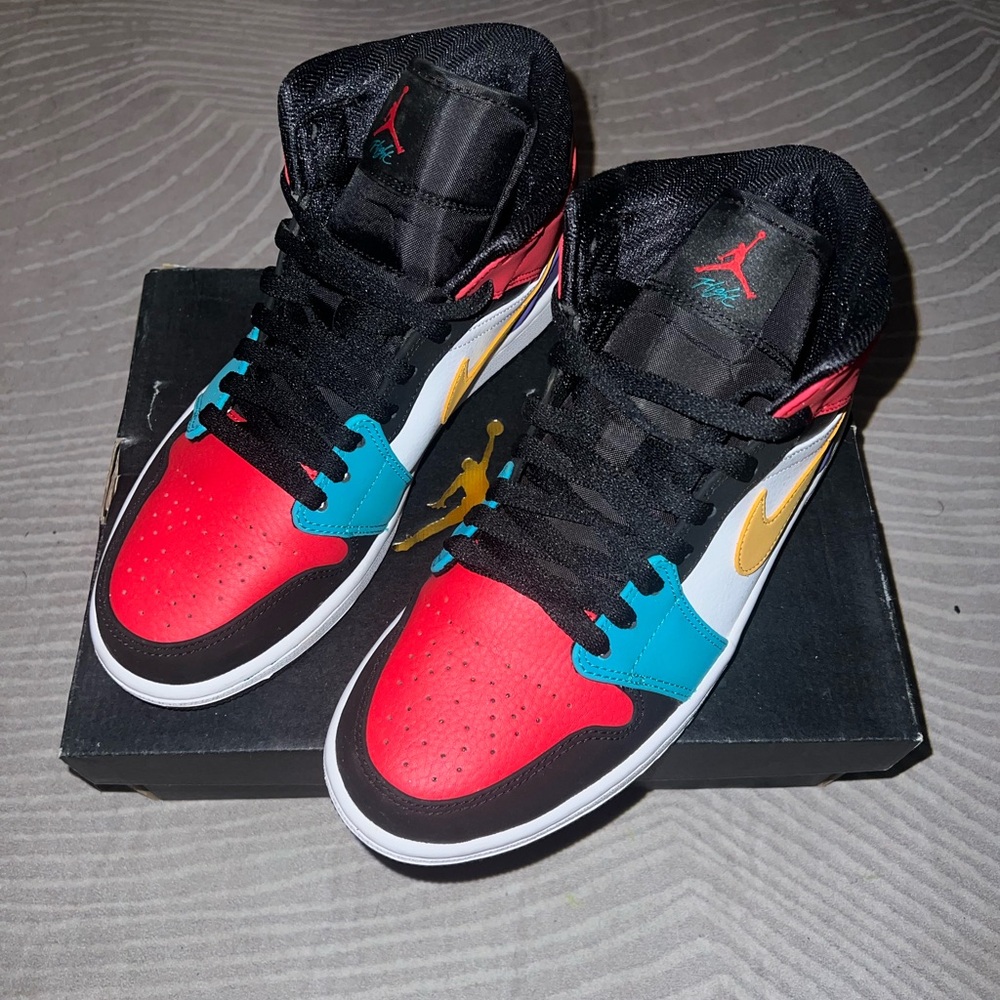 Jordan 1 Mid Bred Multi-Color